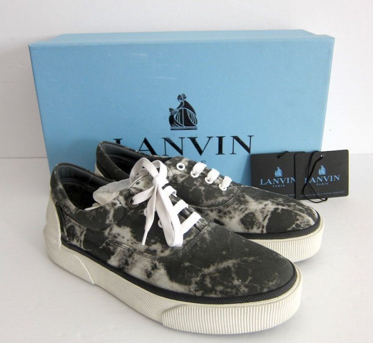 Vulcanized Tie Dyed Sneakers 690