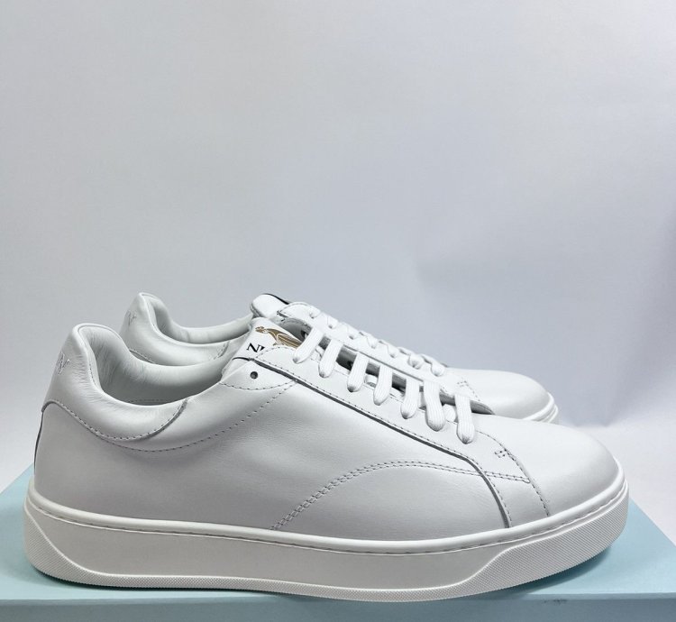 White Ddb0 Calf Leather Sneakers