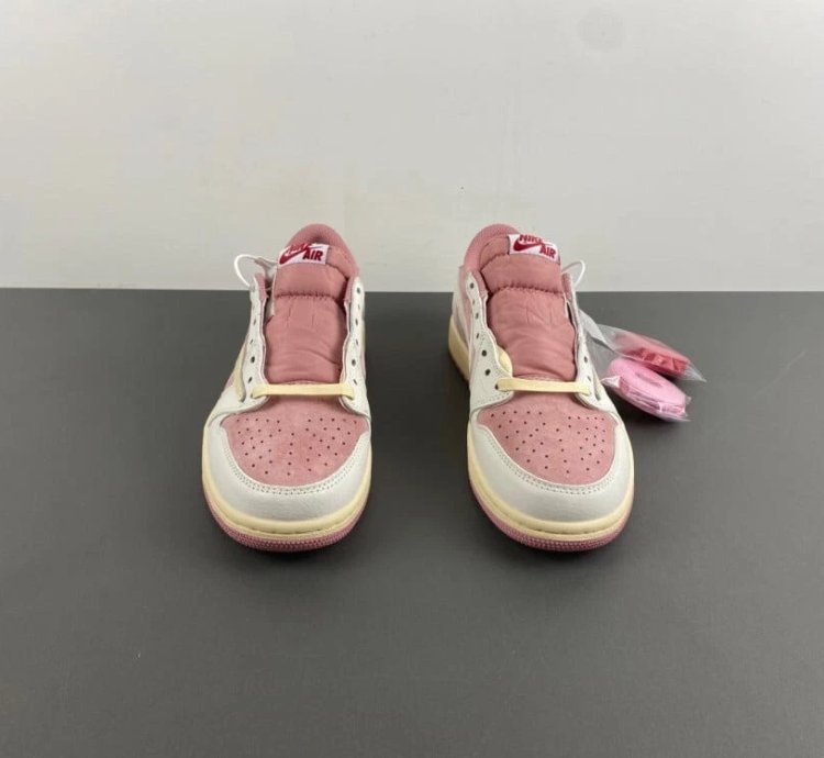 Air Jordan 1 Retro Low Og Sp Travis Scott Sail Shy Pink
