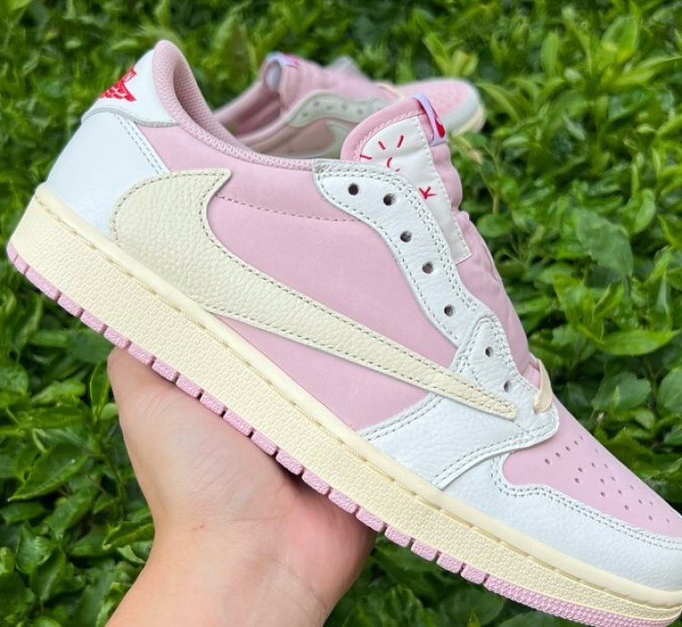 Air Jordan 1 Retro Low Og Sp Travis Scott Sail Shy Pink
