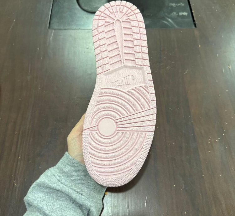 Air Jordan 1 Retro Low Og Sp Travis Scott Sail Shy Pink