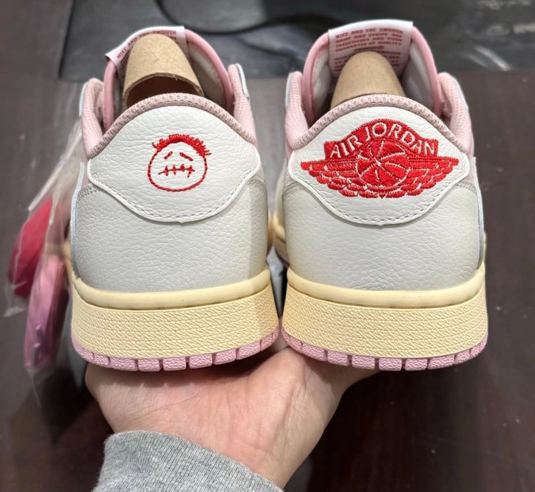 Air Jordan 1 Retro Low Og Sp Travis Scott Sail Shy Pink