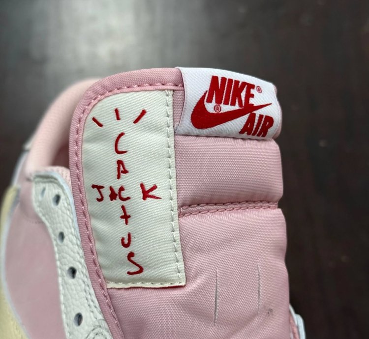 Air Jordan 1 Retro Low Og Sp Travis Scott Sail Shy Pink