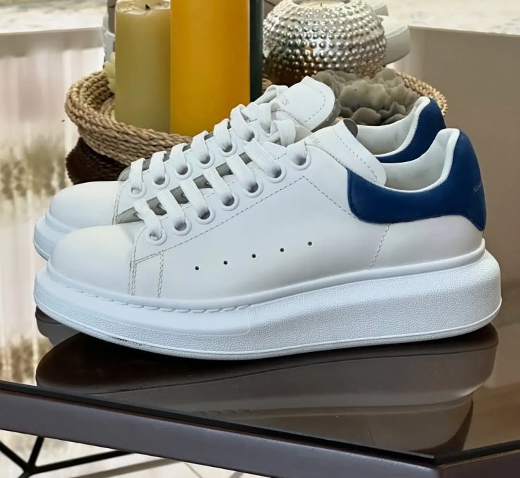 Alexander Mcqueen Oversized Worker Blue
