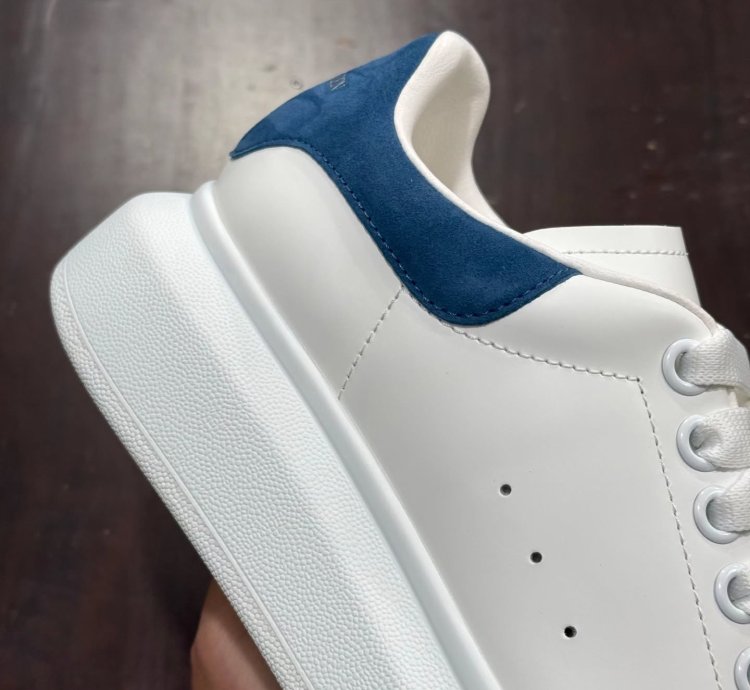 Alexander Mcqueen Oversized Worker Blue