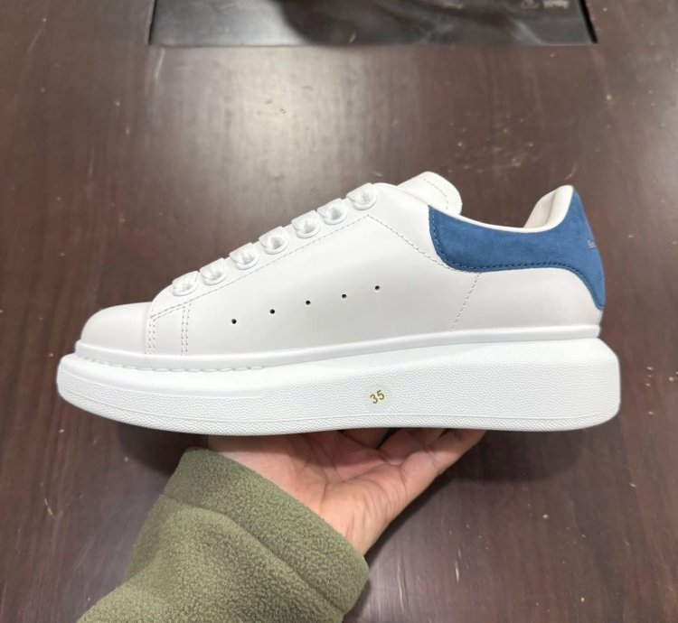 Alexander Mcqueen Oversized Worker Blue