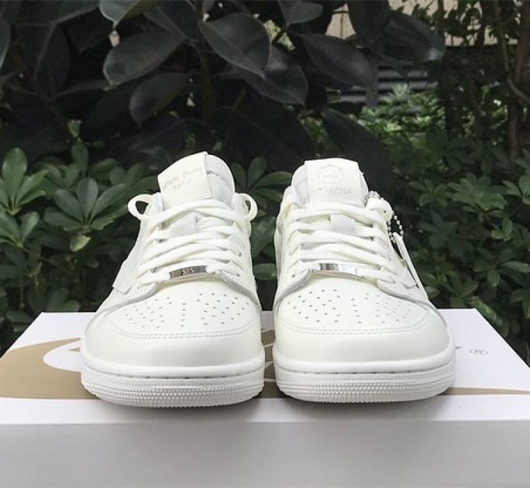 Air Jordan 1 Retro Low Og Sp Travis Scott Michael Rubin White Party