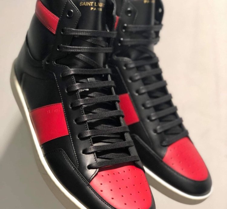 15fw Bred Sl 10h Court Sneakers Sz44