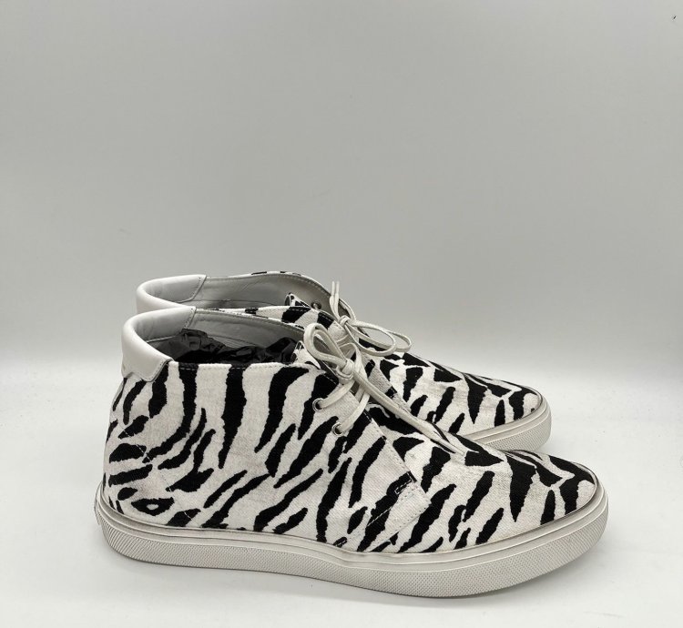 60 Off Saint Laurent Zebra Chukka Sneakers