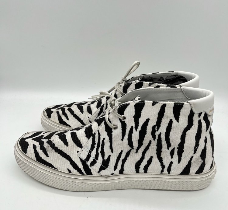 60 Off Saint Laurent Zebra Chukka Sneakers