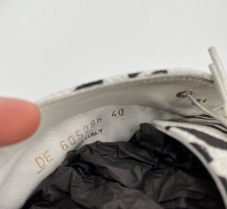 60 Off Saint Laurent Zebra Chukka Sneakers