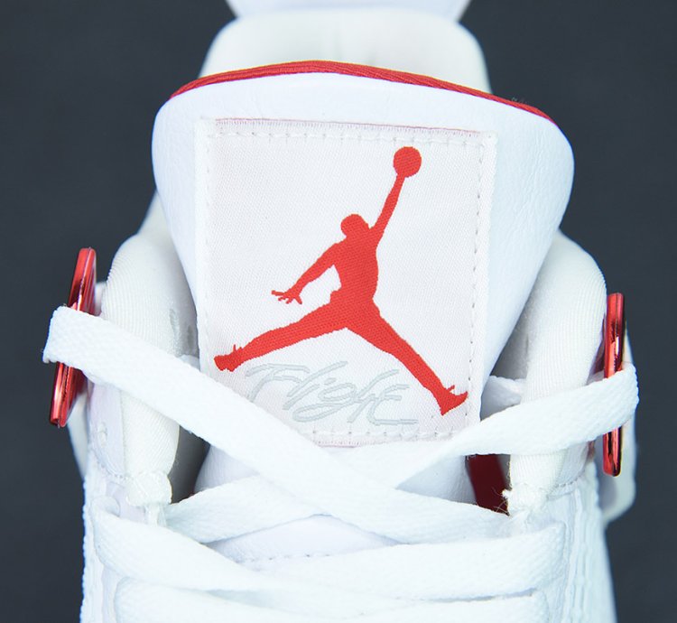 Nike Air Jordan 4 Retro Metallic Red
