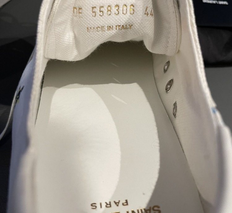 650new Limited Edition Runway Star Canvas Low Top Sneakers