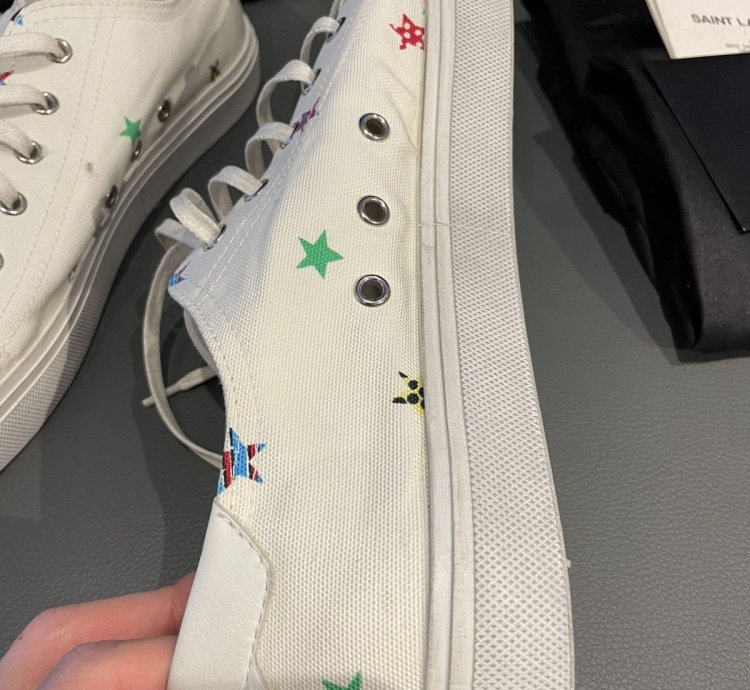 650new Limited Edition Runway Star Canvas Low Top Sneakers
