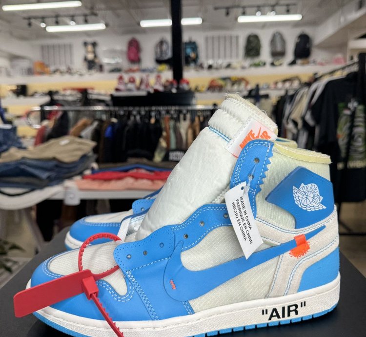 Air Jordan 1 Off-white University Blue