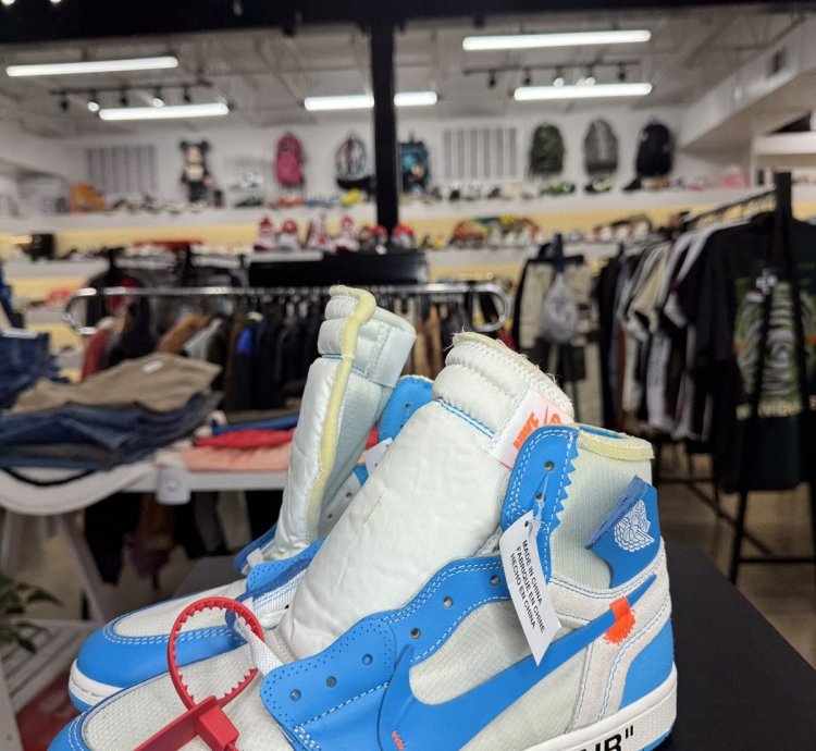 Air Jordan 1 Off-white University Blue