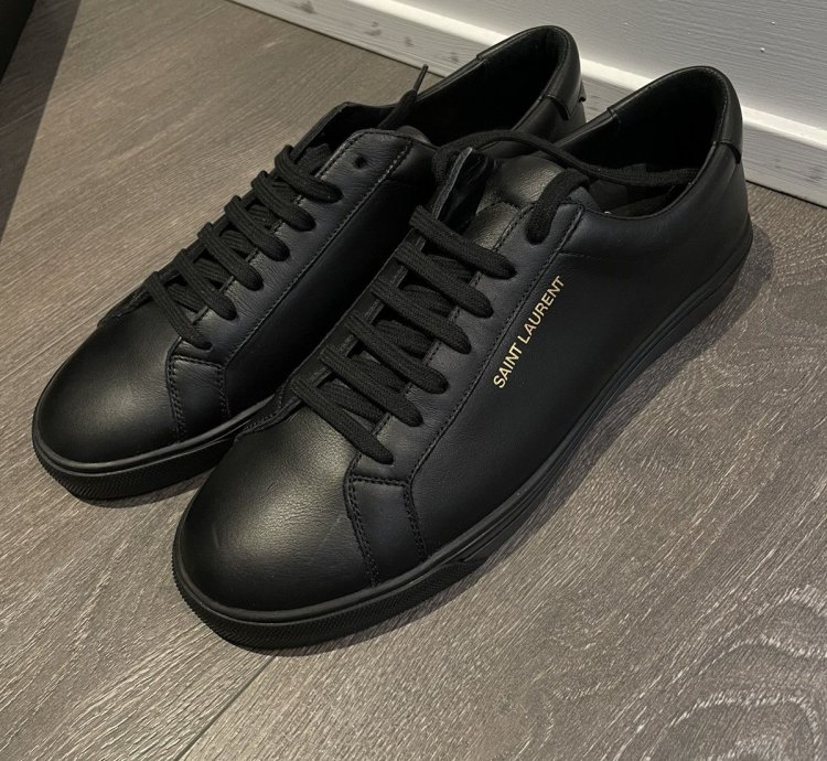 Andy Black Low Tops