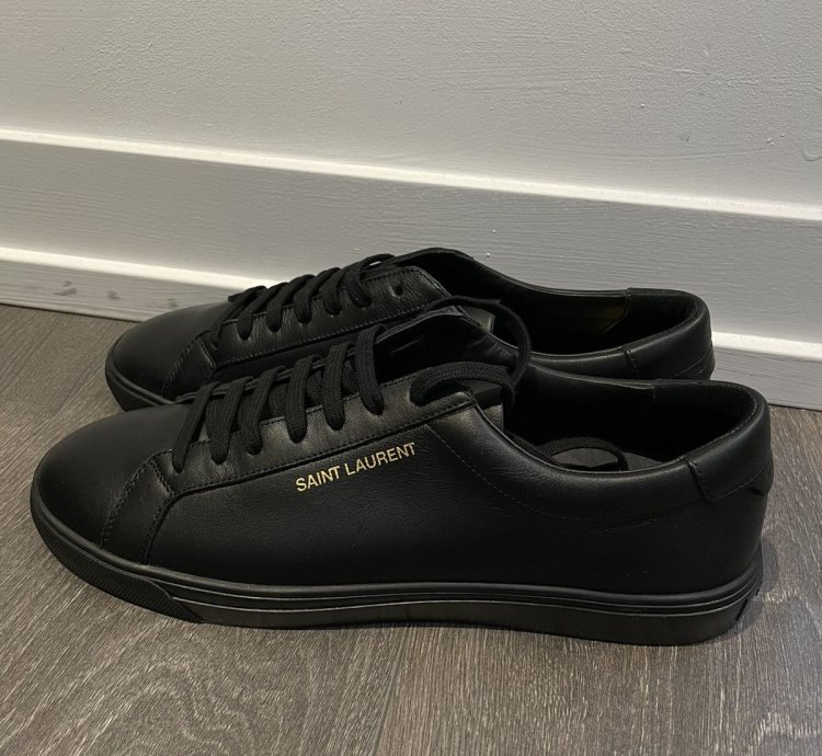 Andy Black Low Tops
