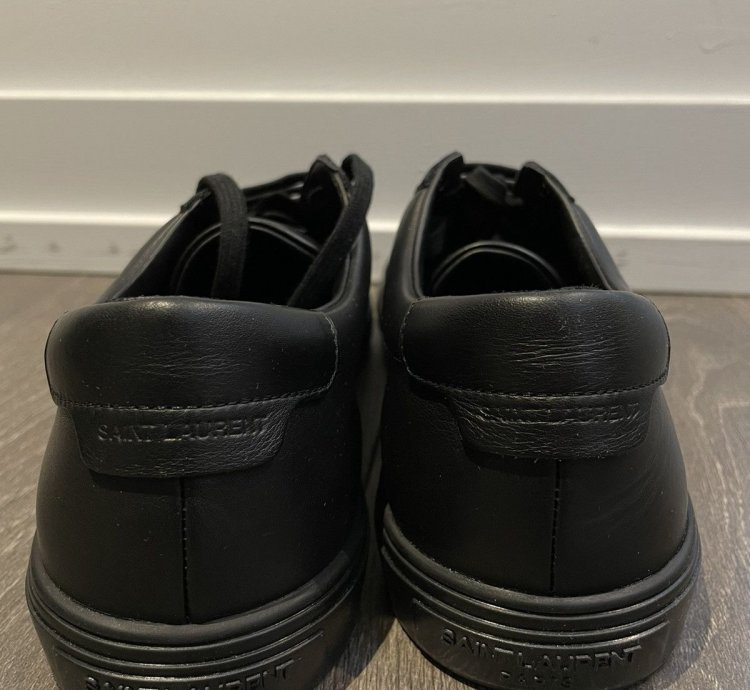 Andy Black Low Tops