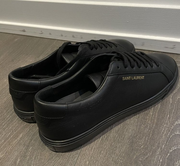 Andy Black Low Tops