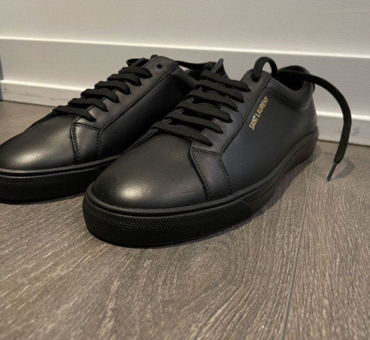 Andy Black Low Tops
