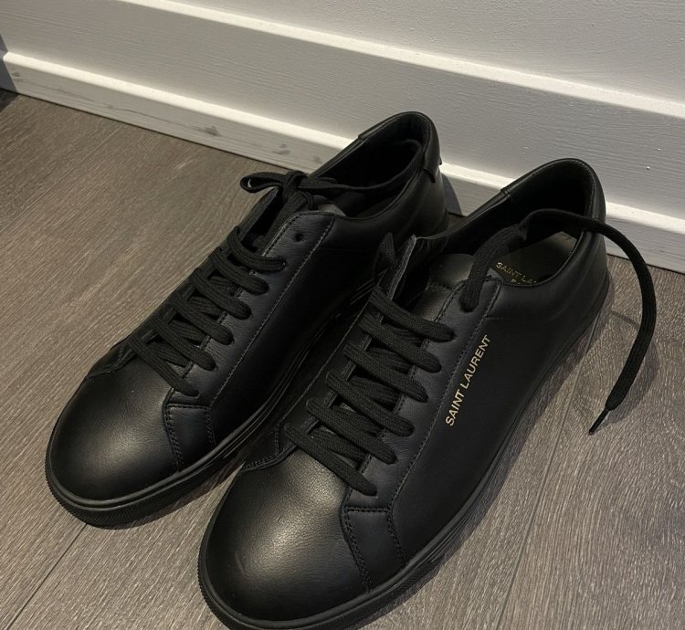 Andy Black Low Tops