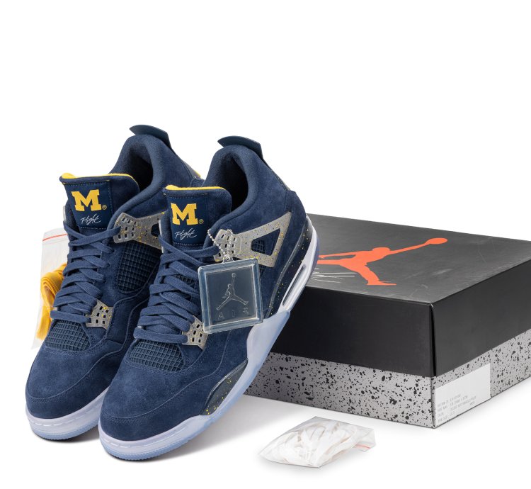 Nike Air Jordan 4 Retro Michigan