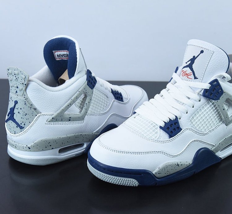 Nike Air Jordan 4 Retro Midnight Navy