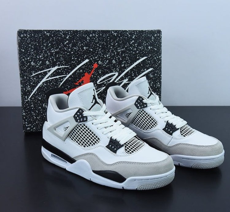 Nike Air Jordan 4 Retro Military Black