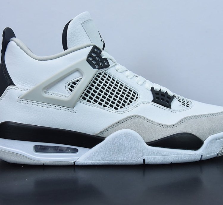Nike Air Jordan 4 Retro Military Black
