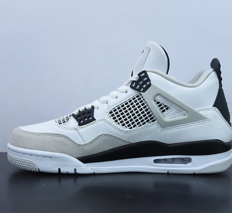Nike Air Jordan 4 Retro Military Black