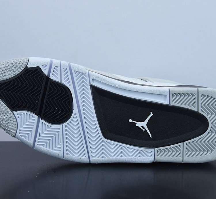 Nike Air Jordan 4 Retro Military Black