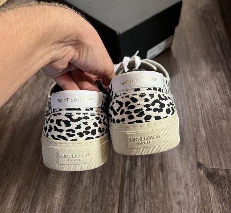 Babycat Sneakers New