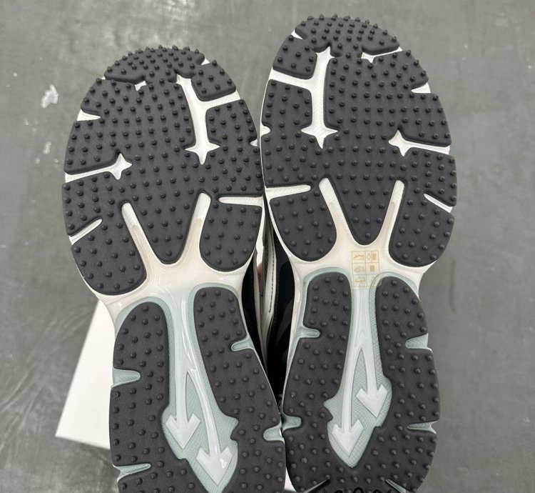 Be Right Back Sneaker Light Grey Black