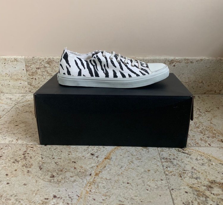 Bedford Age Low Top Sneakers