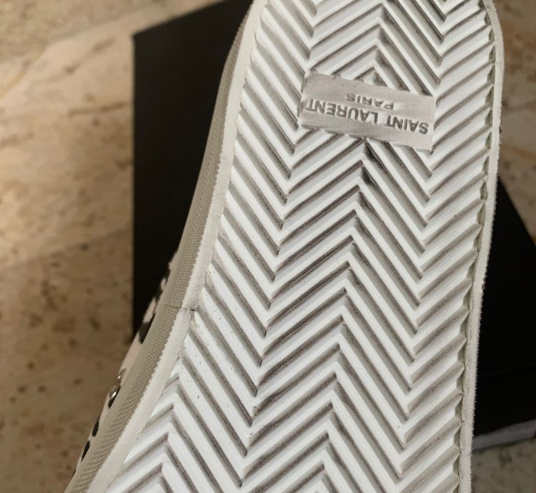 Bedford Age Low Top Sneakers