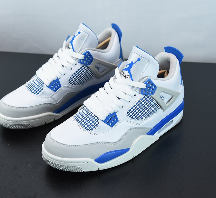 Nike Air Jordan 4 Retro Military Blue