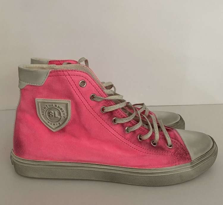 Bedford Hi Tops In Pink Suede Size 43 5