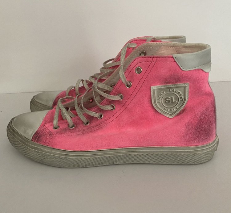 Bedford Hi Tops In Pink Suede Size 43 5
