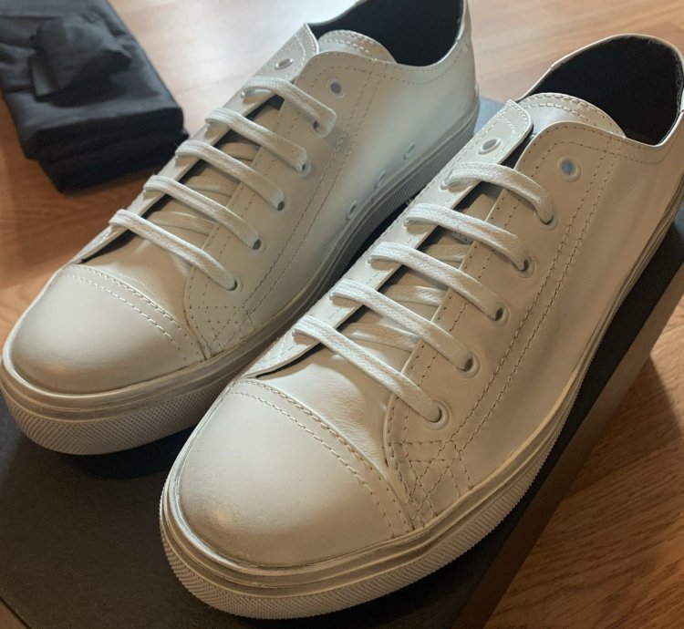 Bedford Low Top Sneakers