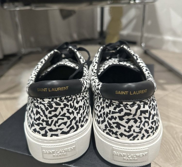 Bnib Abstract Venice Canvas Lace Up Sneakers 44