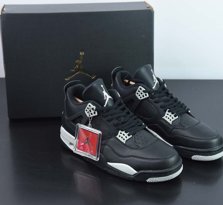 Nike Air Jordan 4 Retro Oreo