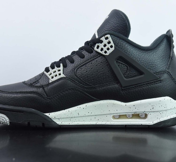 Nike Air Jordan 4 Retro Oreo