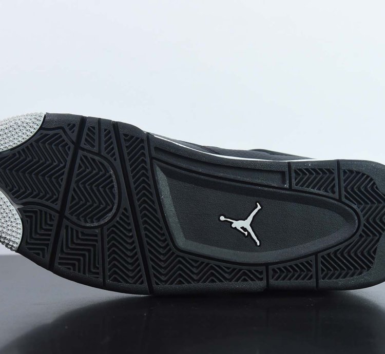 Nike Air Jordan 4 Retro Oreo