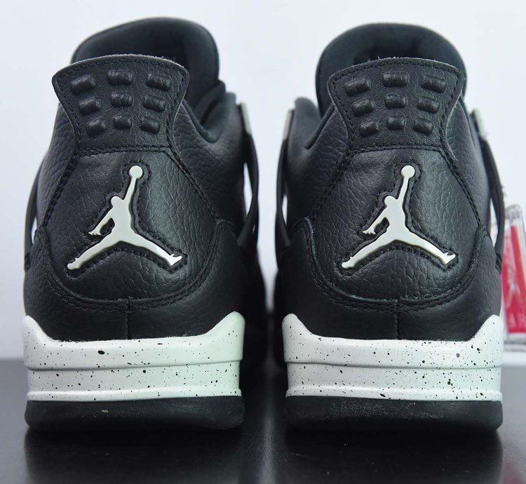 Nike Air Jordan 4 Retro Oreo