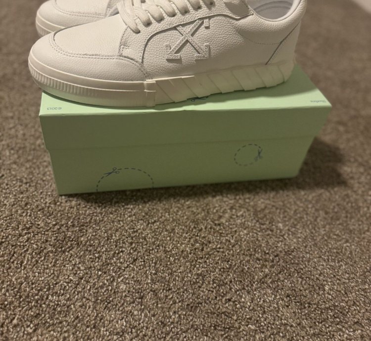 Brand New Off-white Vulcanized Low Top Sneakers