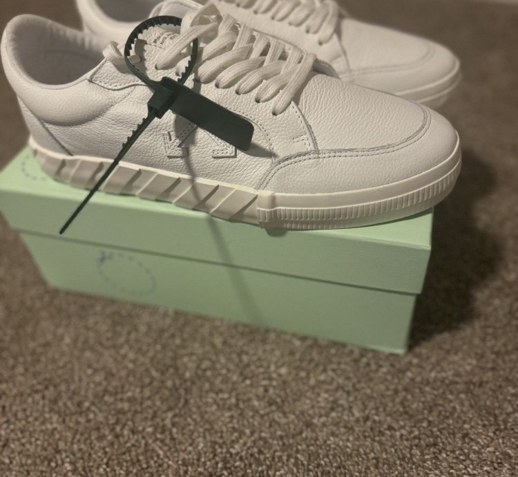 Brand New Off-white Vulcanized Low Top Sneakers