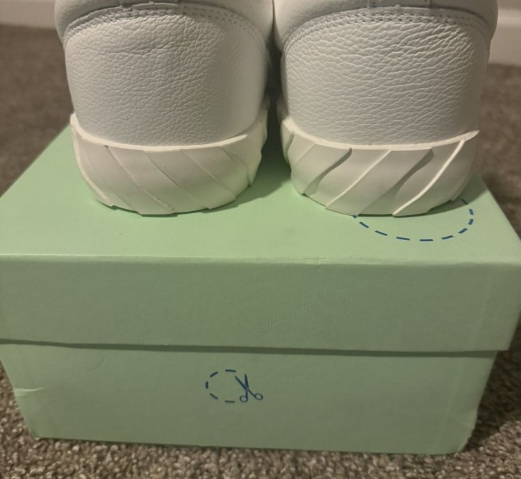 Brand New Off-white Vulcanized Low Top Sneakers