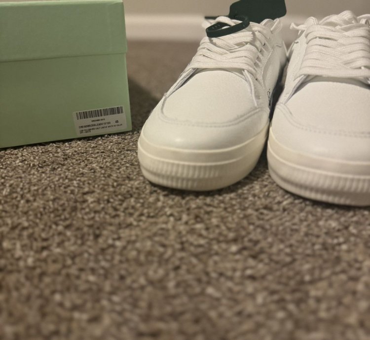 Brand New Off-white Vulcanized Low Top Sneakers