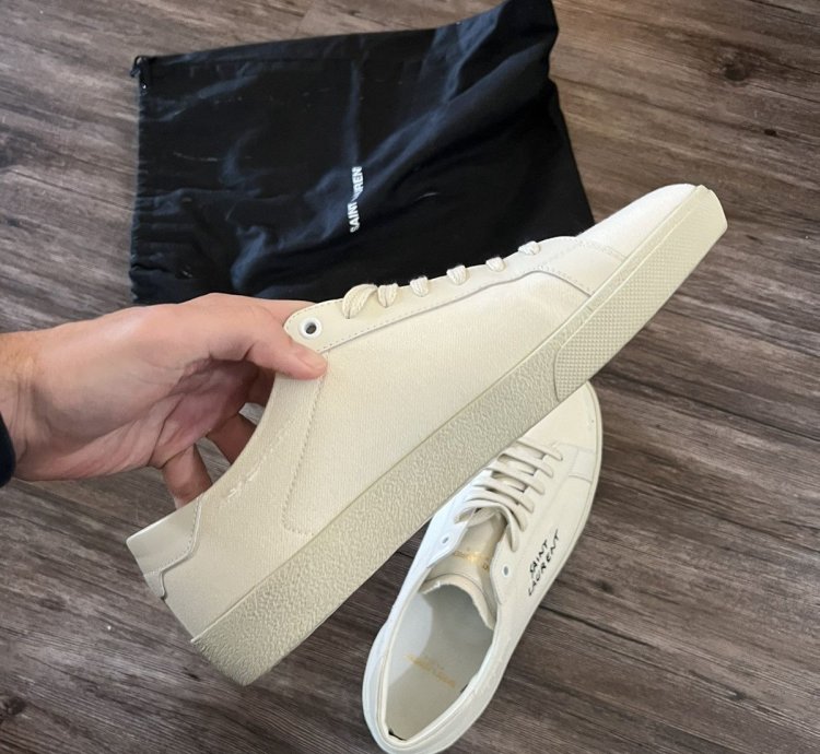 Court Classic Signature Lows